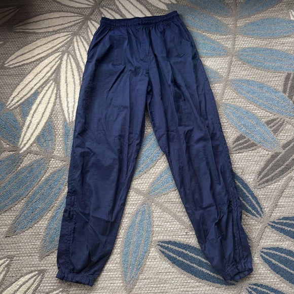 Vintage Nike Pants Men's Large Navy Nylon Lightweight Track Jogger Windbreaker - Picture 1 of 8